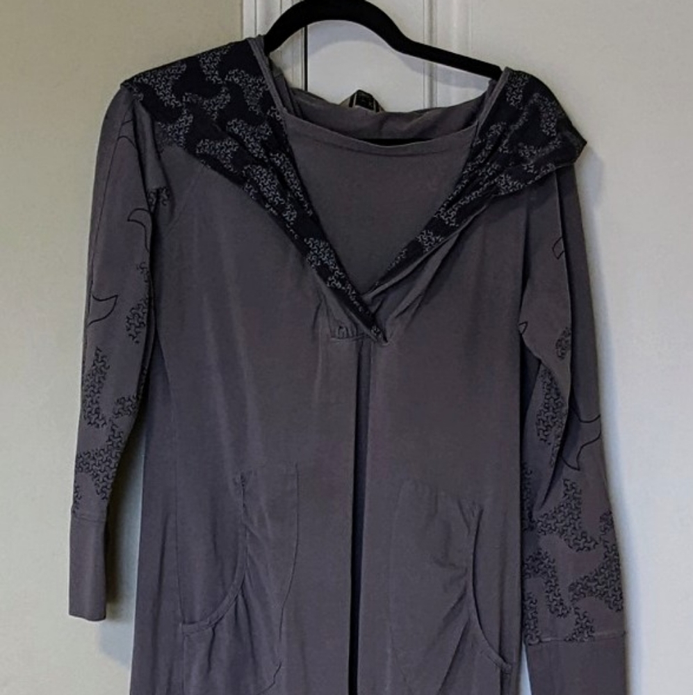 Shukr Hooded Abaya Maxi Dress
